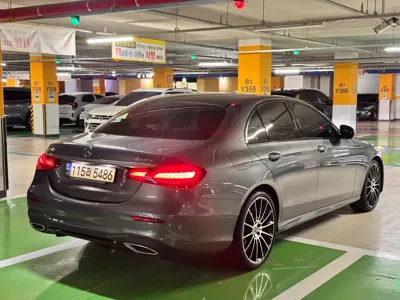 Mercedes-Benz E-Class 2023, 44000 км, за 58960000 KRW