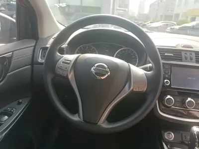 Nissan Tiida 2018, 70500 км, за 35500 CNY - фото 11