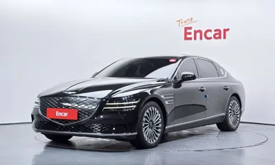 Genesis G80 · 2023 год