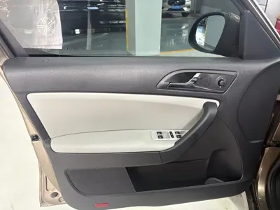 Skoda Yeti 2016, 69000 км, за 31000 CNY - фото 14
