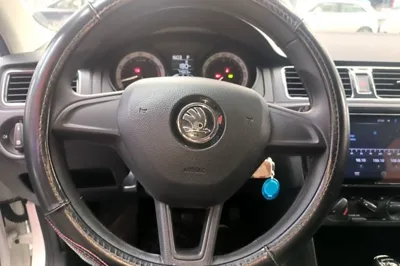 Skoda Rapid Spaceback 2019, 74000 км, за 50027.48 CNY - фото 19