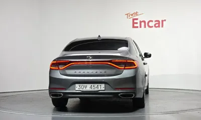 Hyundai Grandeur 2018, 185066 км, за 7990000 KRW - фото 4