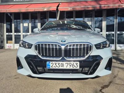 BMW 5-Series · 2026 год
