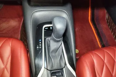 Toyota Corolla 2019, 61200 км, за 66076.26 CNY - фото 16
