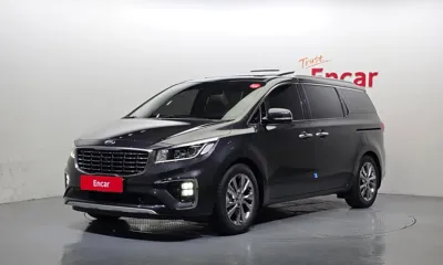 Kia Canival · 2020 год