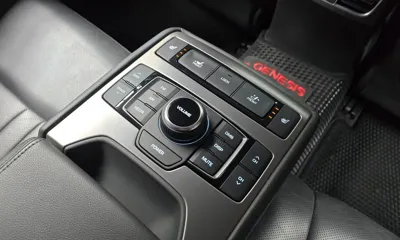 Hyundai Genesis 2016, 90553 км, за 9990000 KRW - фото 19