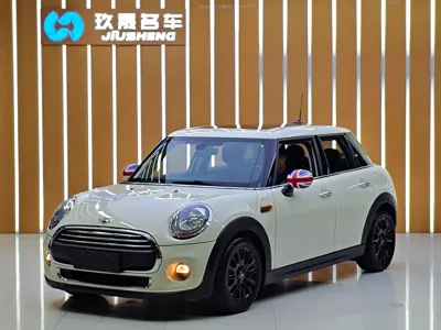 MINI MINI · 2018 год