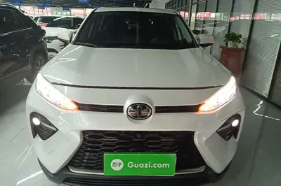 Toyota Wildlander 2022, 30299 км, за 123085.37 CNY