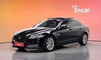 Jaguar XF · 2017 год