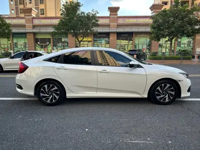 Honda Civic 2018, 88000 км, за 48800 CNY