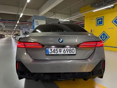 BMW 5-Series 2025, 2900 км, за 75440000 KRW - фото 6