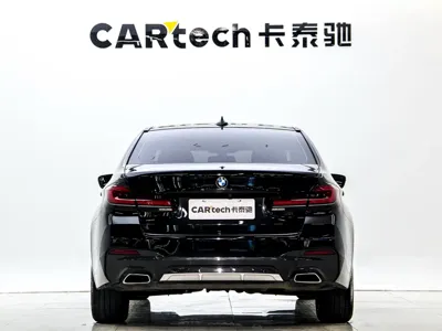 BMW 5 Series 2023, 9000 км, за 238800 CNY