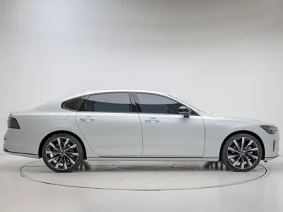 Volvo S90 2026, 286 км, за 59500000 KRW
