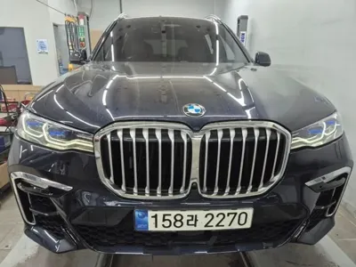 BMW X7 · 2021 год