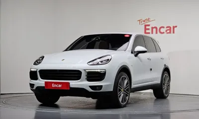 Porsche Cayenne · 2016 год