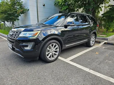 Ford Explorer · 2017 год