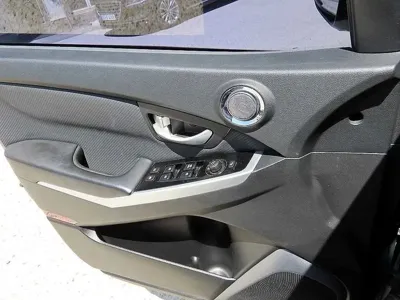 KG_Mobility_Ssangyong KORANDO 2018, 88615 км, за 7700000 KRW - фото 11