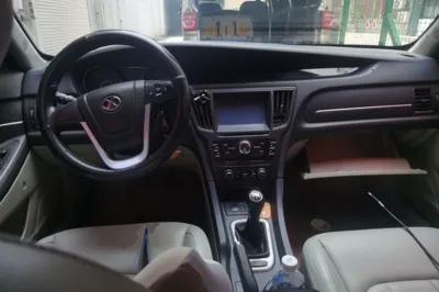 BAIC Senova D50 2014, 70800 км, за 17518.37 CNY - фото 9