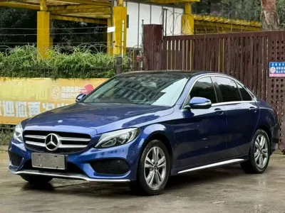 Mercedes-Benz C-Class · 2018 год