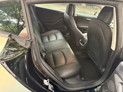 Tesla Model 3 2023, 117000 км, за 123800 CNY - фото 8