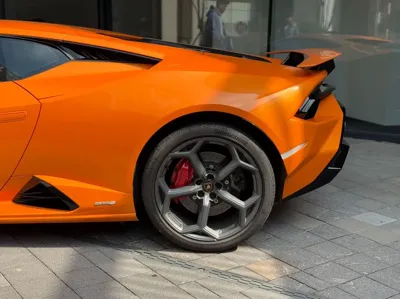 Lamborghini Huracan 2024, 7700 км, за 375060000 KRW - фото 8