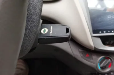 Chevrolet Sail 2016, 7000 км, за 34676.44 CNY - фото 17