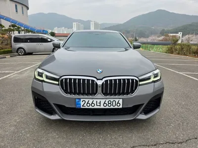 BMW 5-Series · 2021 год