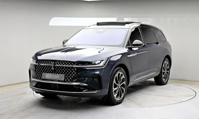 Lincoln Nautilus · 2024 год