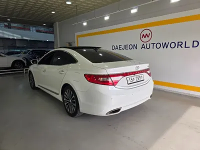 Hyundai Grandeur 2014, 270912 км, за 4000000 KRW
