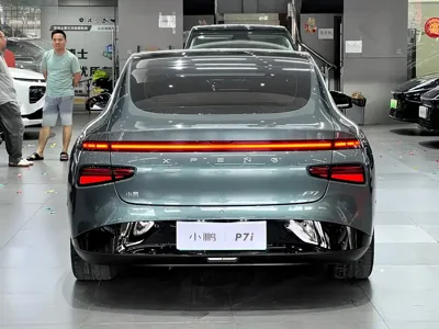 Xpeng P7 2023, 91000 км, за 113800 CNY
