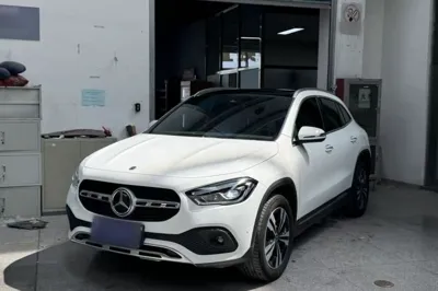 Mercedes-Benz GLA · 2022 год