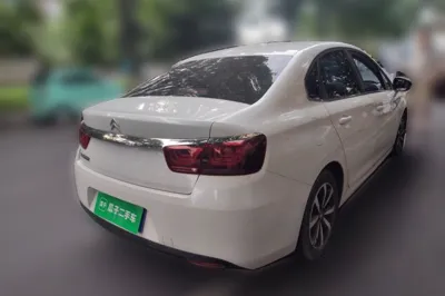 Citroen C4 Sega 2018, 55800 км, за 36195.57 CNY