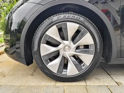 Tesla Model Y 2021, 95000 км, за 132800 CNY - фото 19
