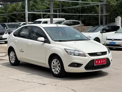 Ford Focus 2014, 60000 км, за 14800 CNY - фото 3