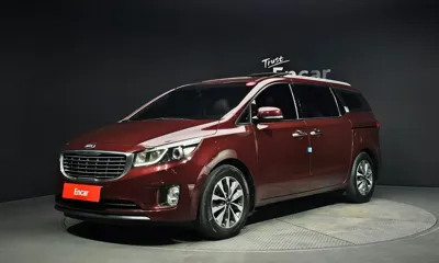 Kia Canival · 2015 год
