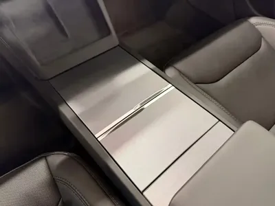 Tesla Model 3 2026, 3000 км, за 236800 CNY - фото 6