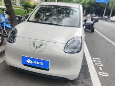 Wuling MINIEV 2025, 5600 км, за 31500 CNY
