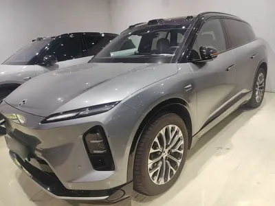 Nio ES6 · 2025 год