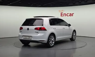 Volkswagen Golf 2015, 85221 км, за 10290000 KRW