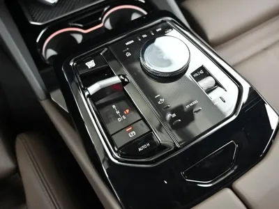 BMW 5-Series 2025, 9068 км, за 51000000 KRW - фото 9