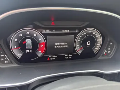 Audi Q3 2022, 44000 км, за 173800 CNY - фото 8