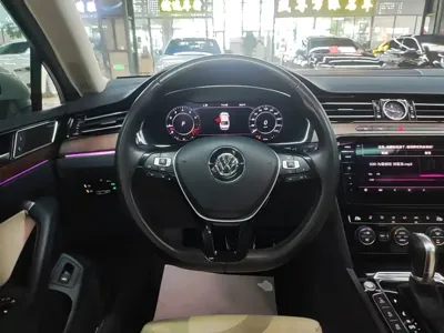 Volkswagen Magotan 2017, 114700 км, за 82300 CNY - фото 11