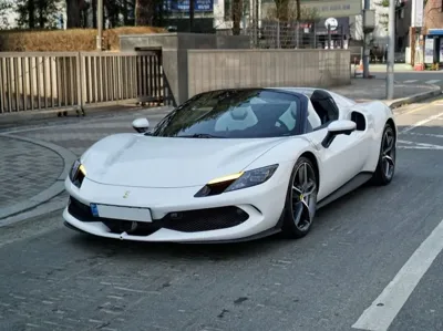 Ferrari 296 · 2024 год