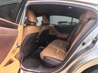 Lexus ES 2021, 33000 км, за 236000 CNY - фото 13