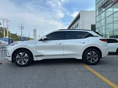 Buick E5 2024, 37000 км, за 109800 CNY