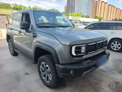 Beijing Off-Road BJ40 2025, 46300 км, за 141300 CNY - фото 4