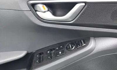 Hyundai Ioniq 2016, 189356 км, за 8900000 KRW - фото 28