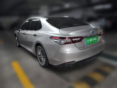 Toyota Camry 2019, 58099 км, за 105783.2 CNY