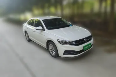 Volkswagen Bora 2020, 73000 км, за 48931.78 CNY