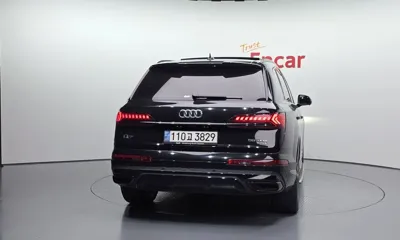 Audi Q7 2022, 58871 км, за 65800000 KRW